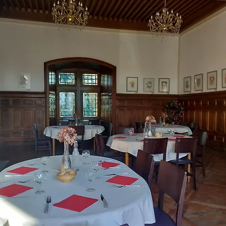 Au Chateau Saint-geoire