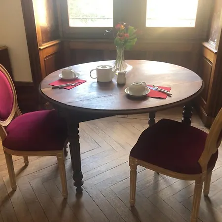 Guest house Au Chateau Saint-geoire